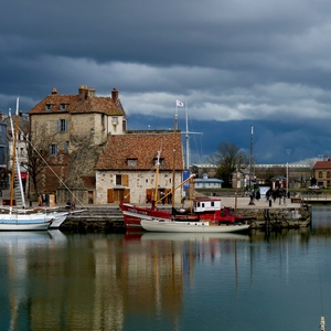 La lieutenance d'Honfleur, bateaux et reflets en format paysage - France  - collection de photos clin d'oeil, catégorie paysages